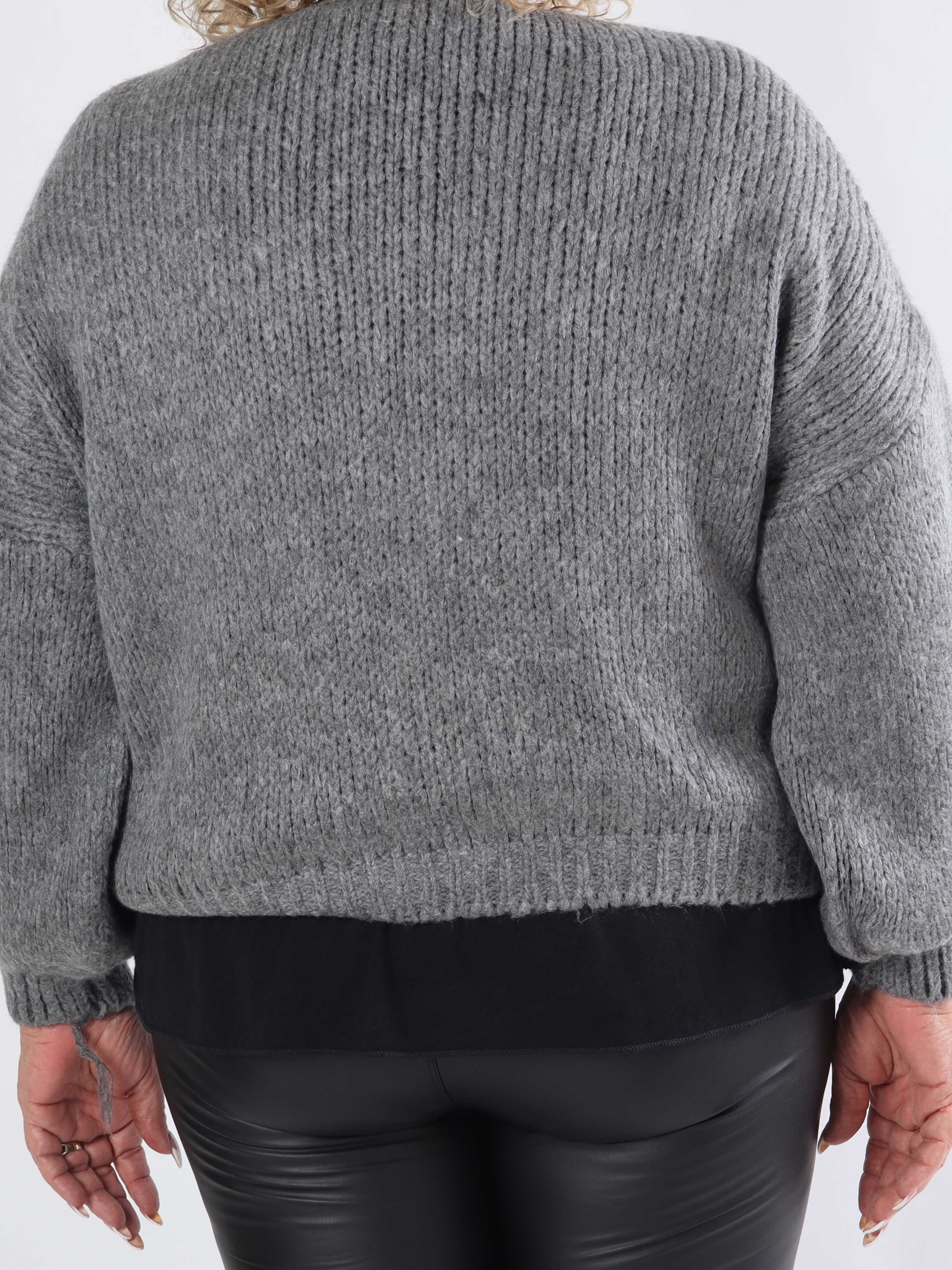 Kimberly - Söt stickad kofta i plusstorlek med rosetter